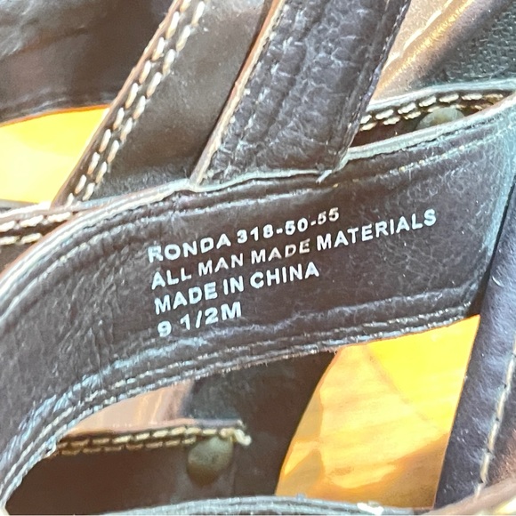 Union Bay Ronda Sandal Womens 9.5M Brown Platform and Chunky Heel 318-50-55. - Picture 6 of 7